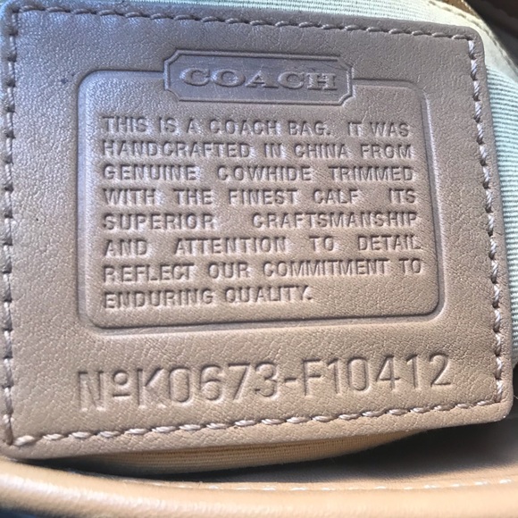 Coach Med Size Leather Tote Bag in Caramel color. - Picture 5 of 6